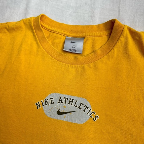 00s Nike Athletics Tee - Picture 3 of 3